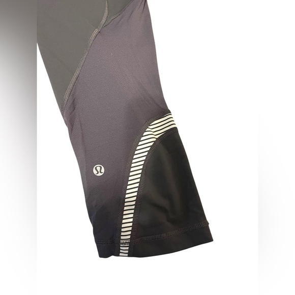 LULULEMON Run Inspire Crop Grey Angel Wing Slalom & White Quiet Stripe Size 8/10 - Picture 5 of 9